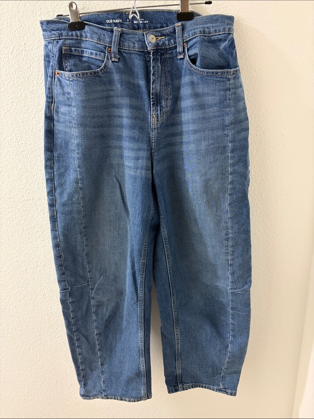 Old Navy Women's Medium Blue High rise barrel leg jeans